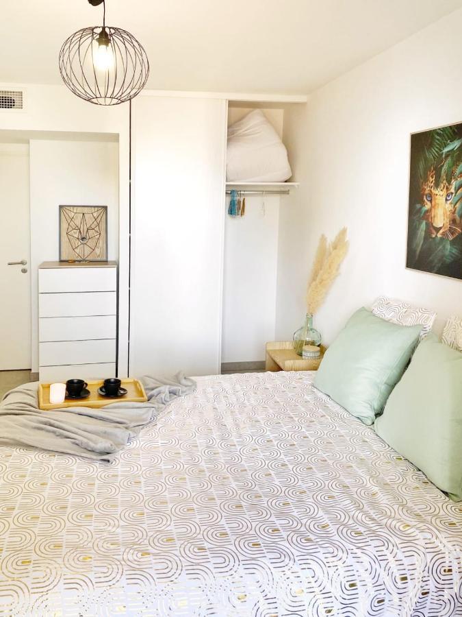 Apartamento Luxurious Flat At 5 Min By Walk To Monaco, Free Parking And Sea View Beausoleil Exterior foto