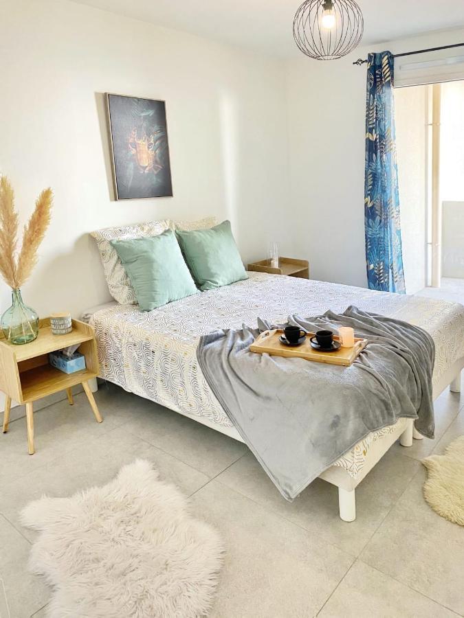 Apartamento Luxurious Flat At 5 Min By Walk To Monaco, Free Parking And Sea View Beausoleil Exterior foto