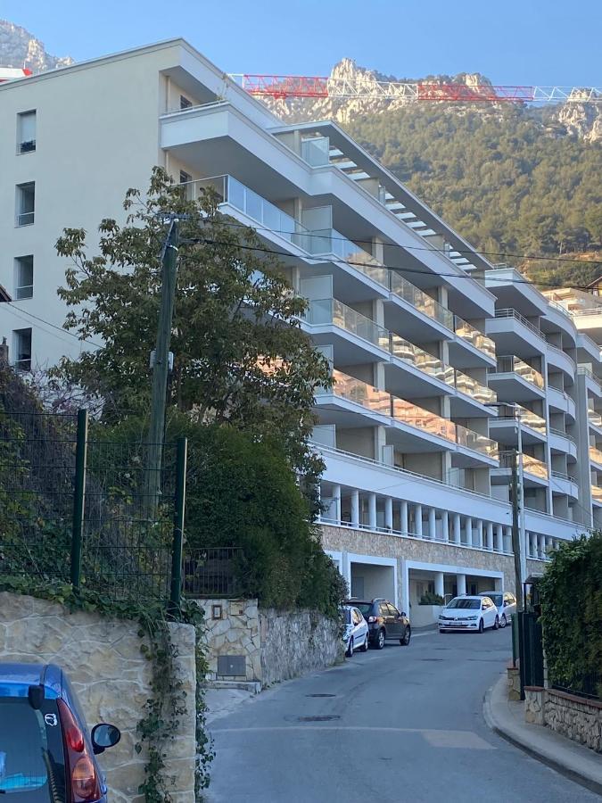 Apartamento Luxurious Flat At 5 Min By Walk To Monaco, Free Parking And Sea View Beausoleil Exterior foto